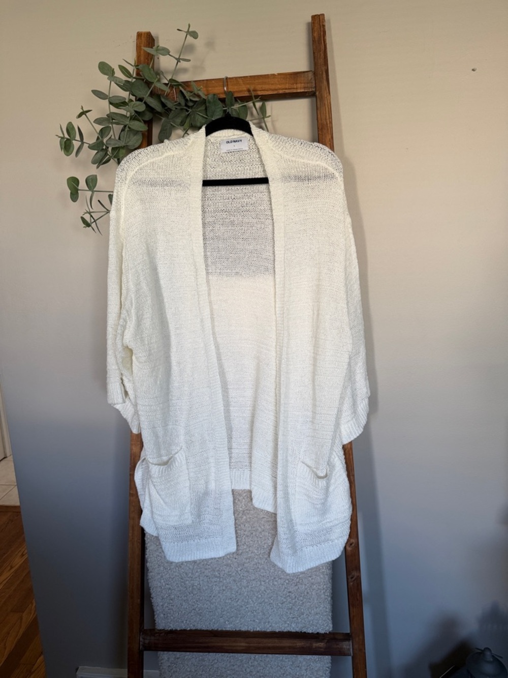 Old Navy Cream Open-Front Knit Cardigan with Pockets
